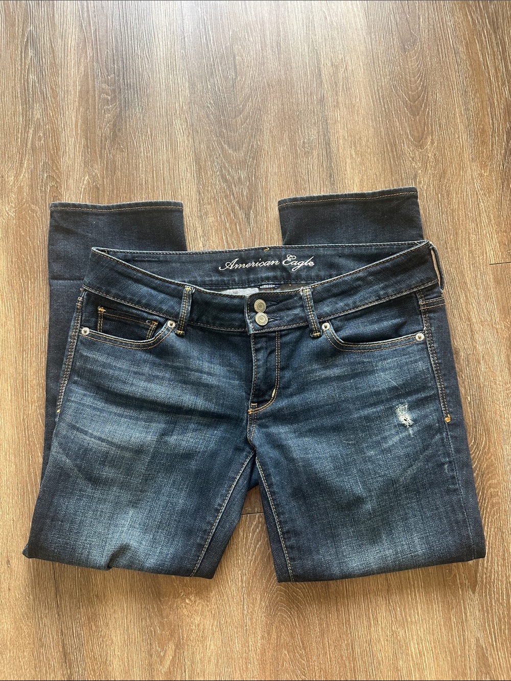 American Eagle Outfitters Women's Dark Wash Capri
